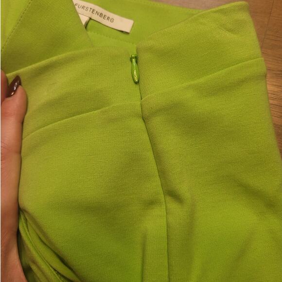 DVF Electric Lime Bubble Mini Skirt Sz 6 Fun Flirty EUC - Picture 12 of 15